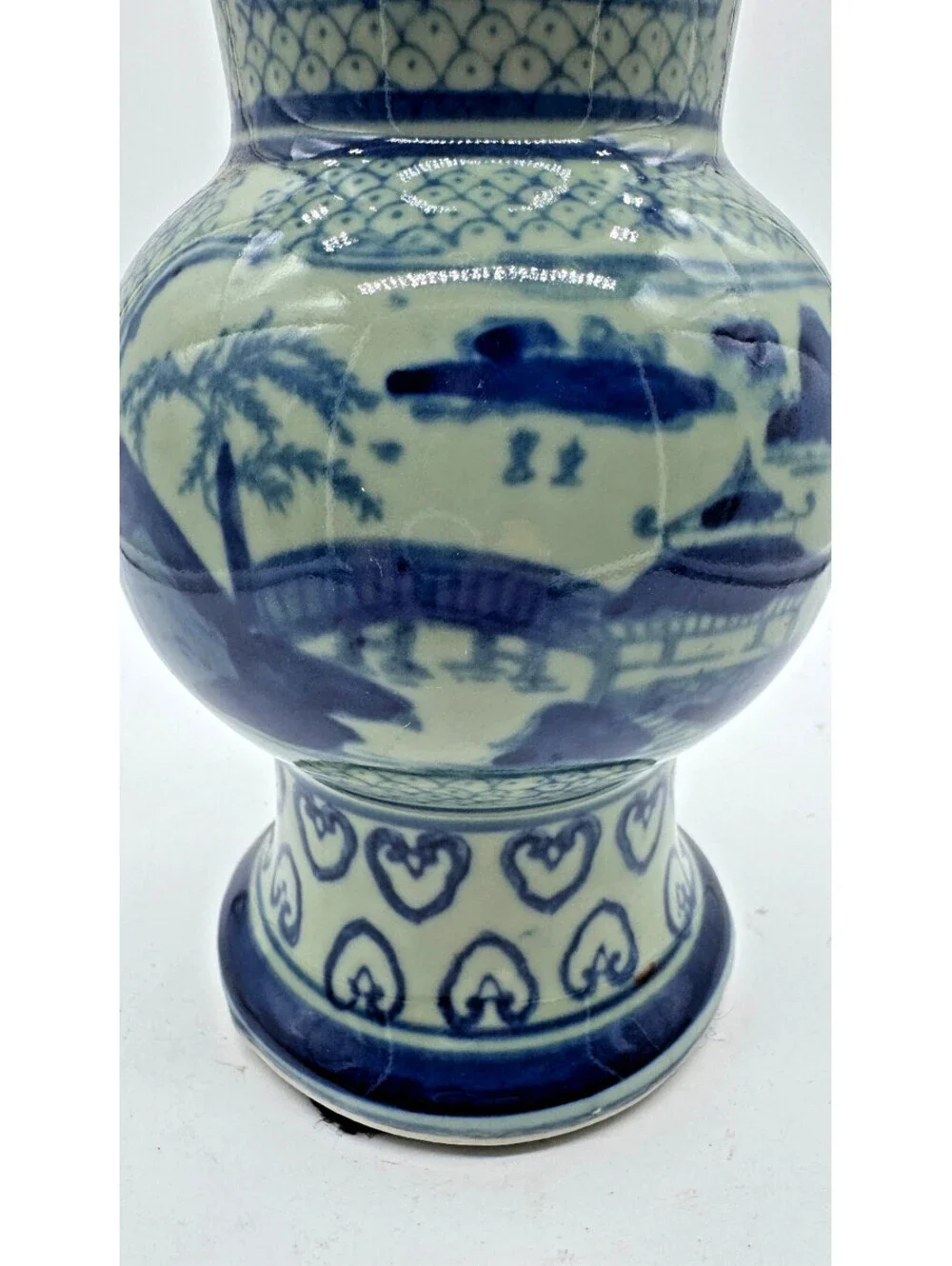 Vintage Chinese Blue White Porcelain Landscape Vase Chinoiserie 10.5